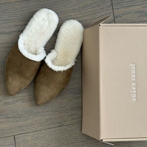 Jenni Kayne Tan Shearling Slippers. NEW Size 38